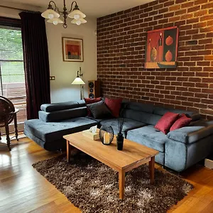 apartmn-bl-labe-v-centru-msta-pindlerv-mln.spindleruvmlyn-hotels.com/
